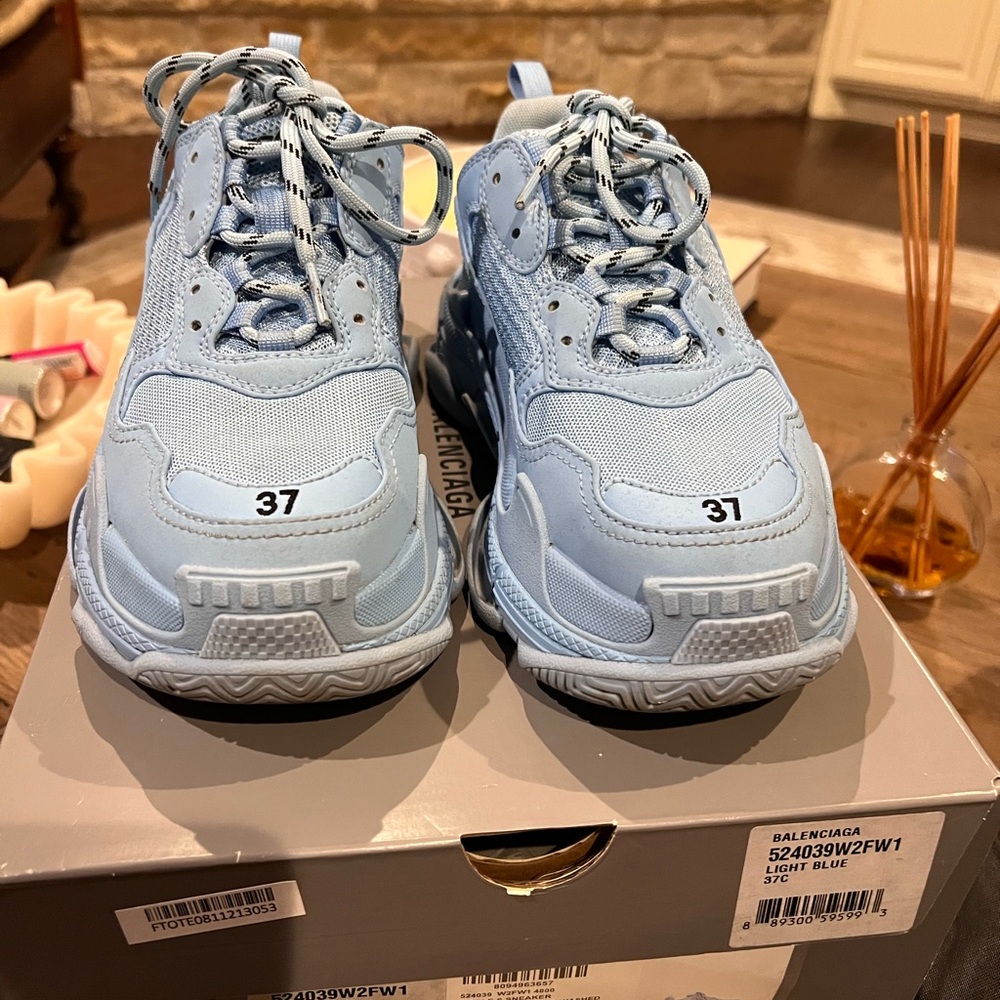 Balenciaga Triple S Sneakers (light blue) size 37 - Picture 2 of 5